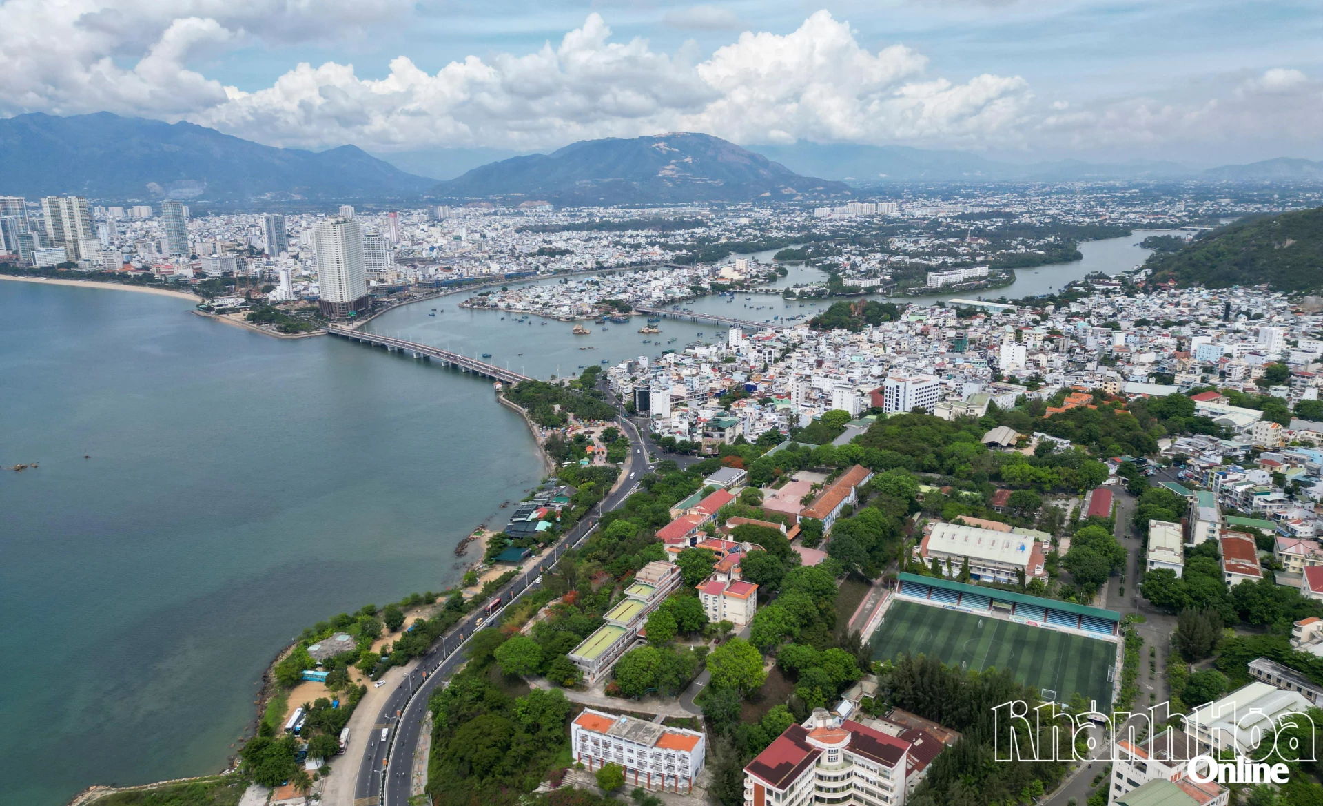 Đô thị Nha Trang đang phát triển toàn diện.
