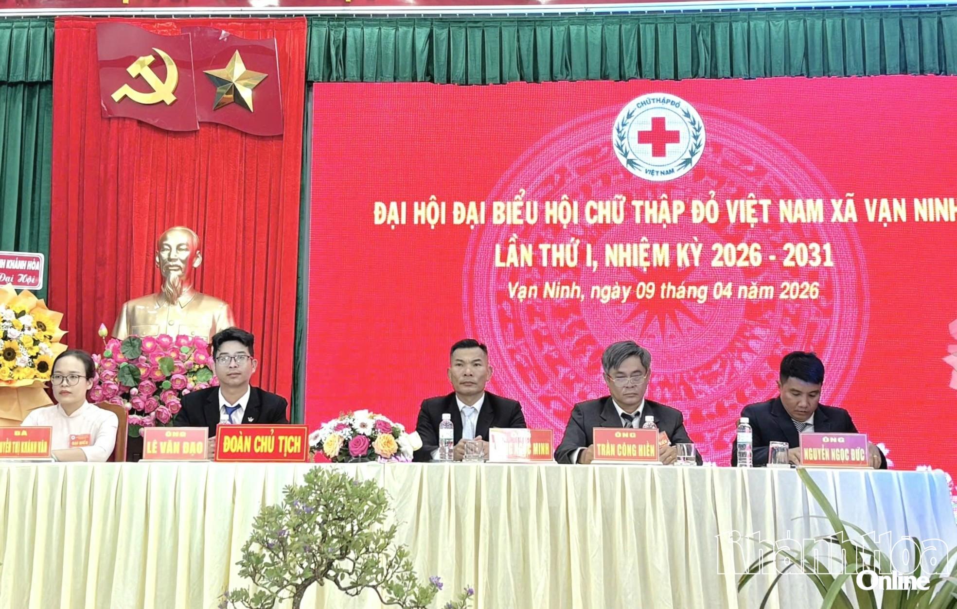 Đoàn Chủ tịch điều hành đại hội