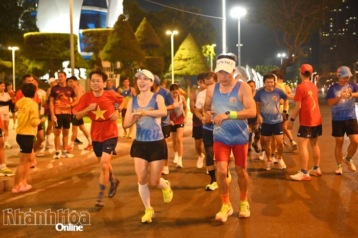 Hơn 250 runner chạy đồng hành nhân ngày lễ Giỗ Tổ Hùng Vương