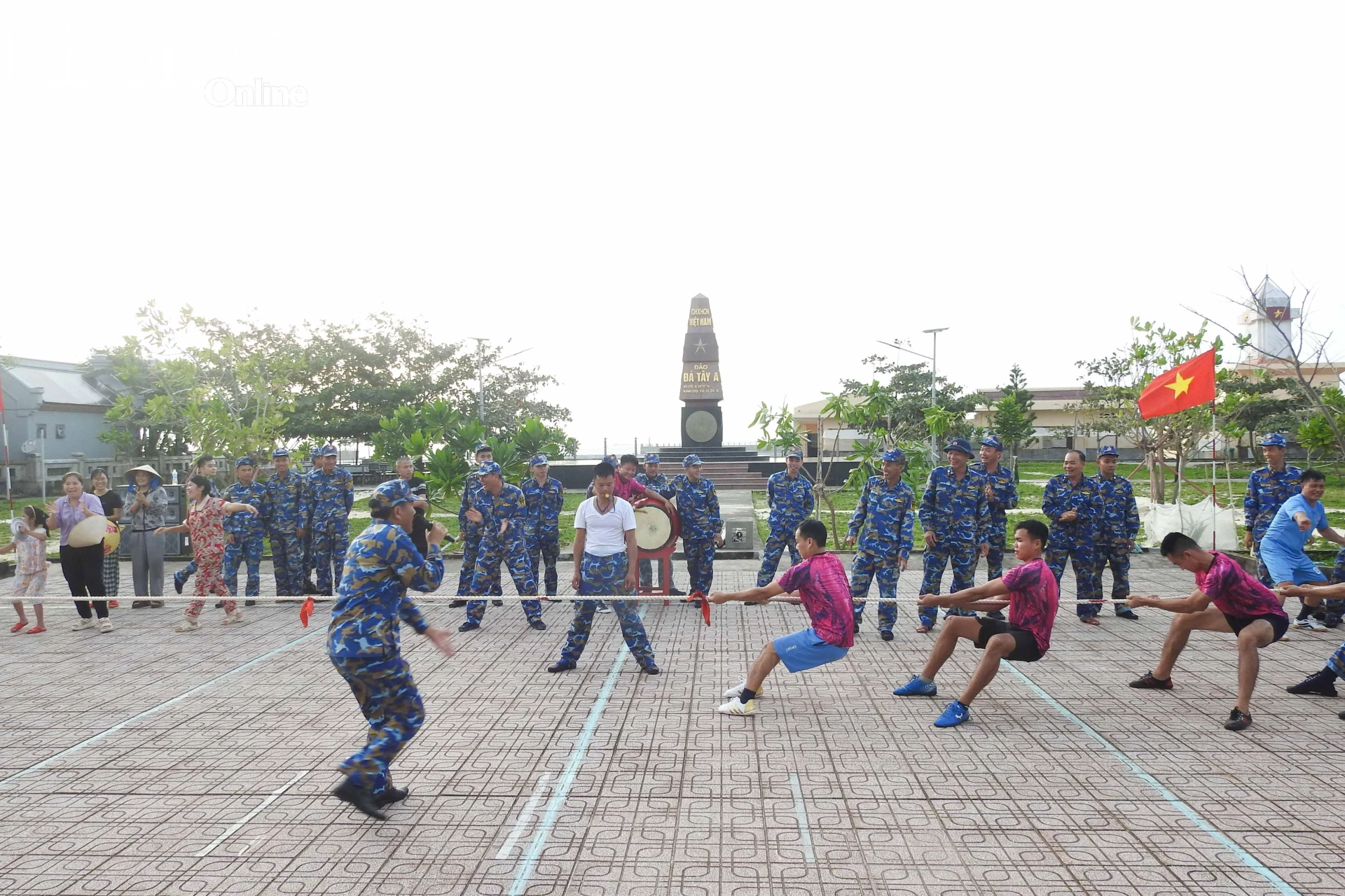 Hoạt động giao lưu thể thao của quân và dân đảo Đá Tây A.