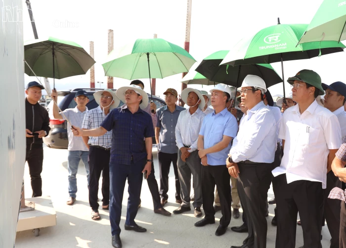 Lãnh đạo tỉnh kiểm tra tiến độ thực hiện Cảng biển tổng hợp Cà Ná 