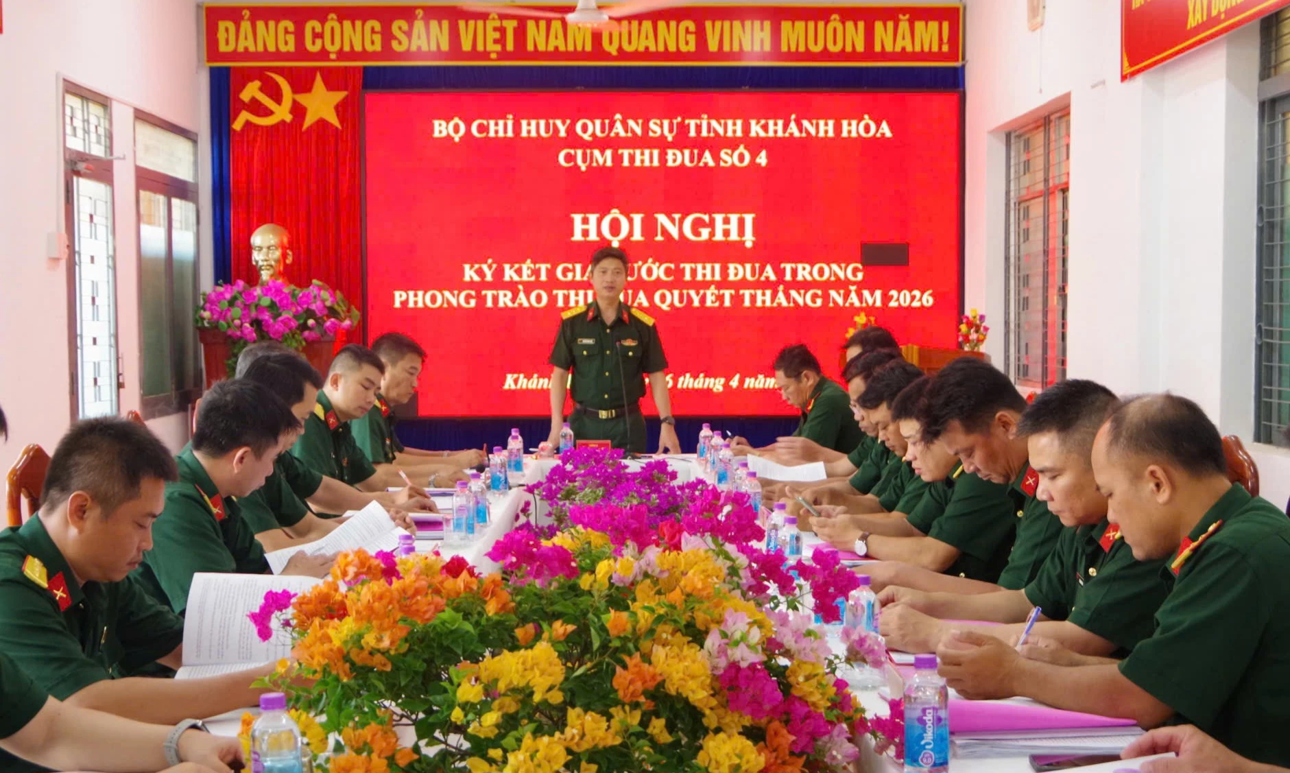 Thượng tá 