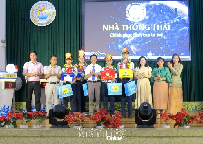 Trường THCS Âu Cơ tổ chức vòng thi bảng 3 cuộc thi “Nhà thông thái - Chinh phục đỉnh cao trí tuệ” mùa 3