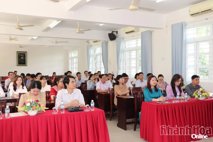 Khai giảng lớp trung cấp lý luận chính trị hệ không tập trung khóa 189