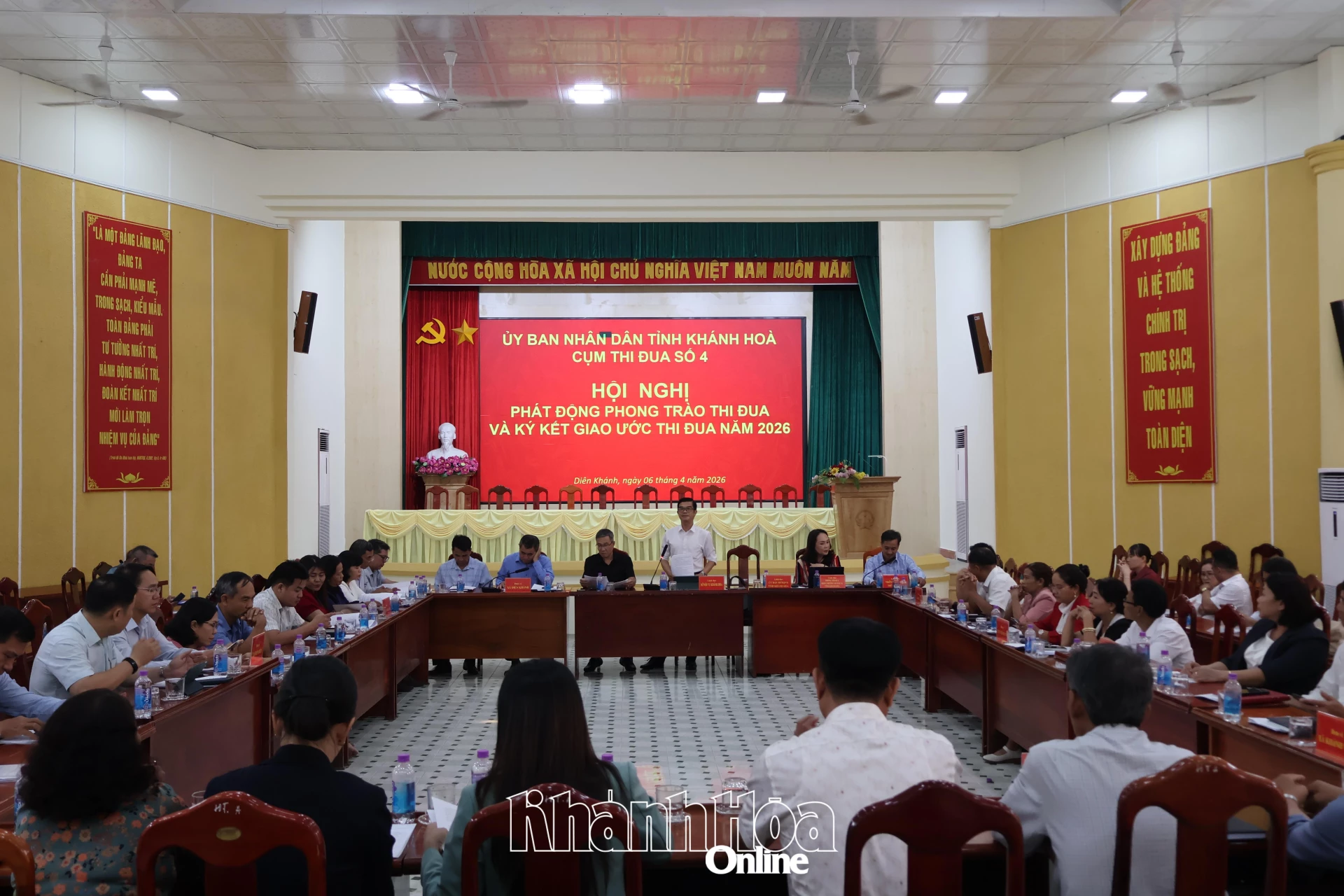 Các thành viên trong cụm tham dự hội nghị.