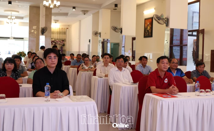 Tập huấn quy trình lựa chọn hộ hưởng lợi Dự án “Cứu trợ khẩn cấp và phục hồi sớm sau mưa lũ miền Trung năm 2025”