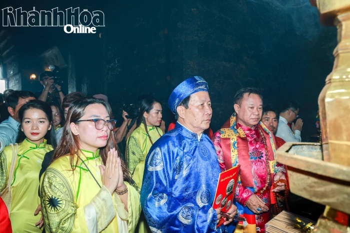 Lễ giỗ tổ nghề và vinh danh sản phẩm trầm hương tiêu biểu