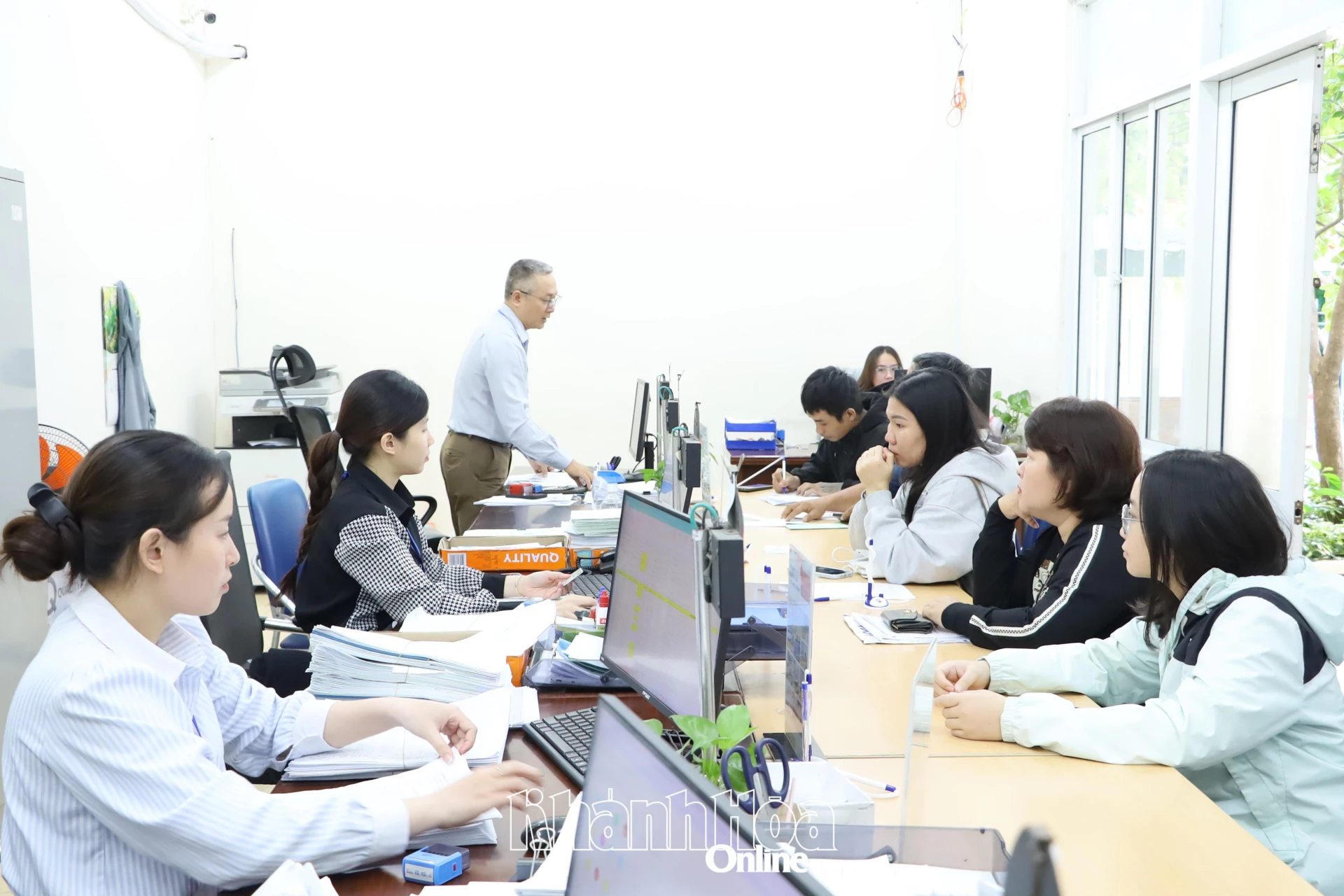 Giải quyết hồ sơ đề nghị hưởng trợ cấp thất nghiệp cho người lao động tại Trung tâm Dịch vụ việc làm tỉnh.