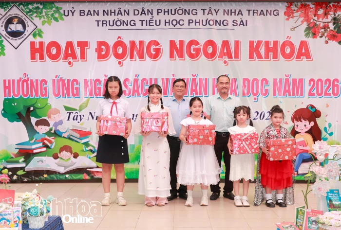 Trường Tiểu học Phương Sài hưởng ứng Ngày Sách và Văn hóa đọc Việt Nam