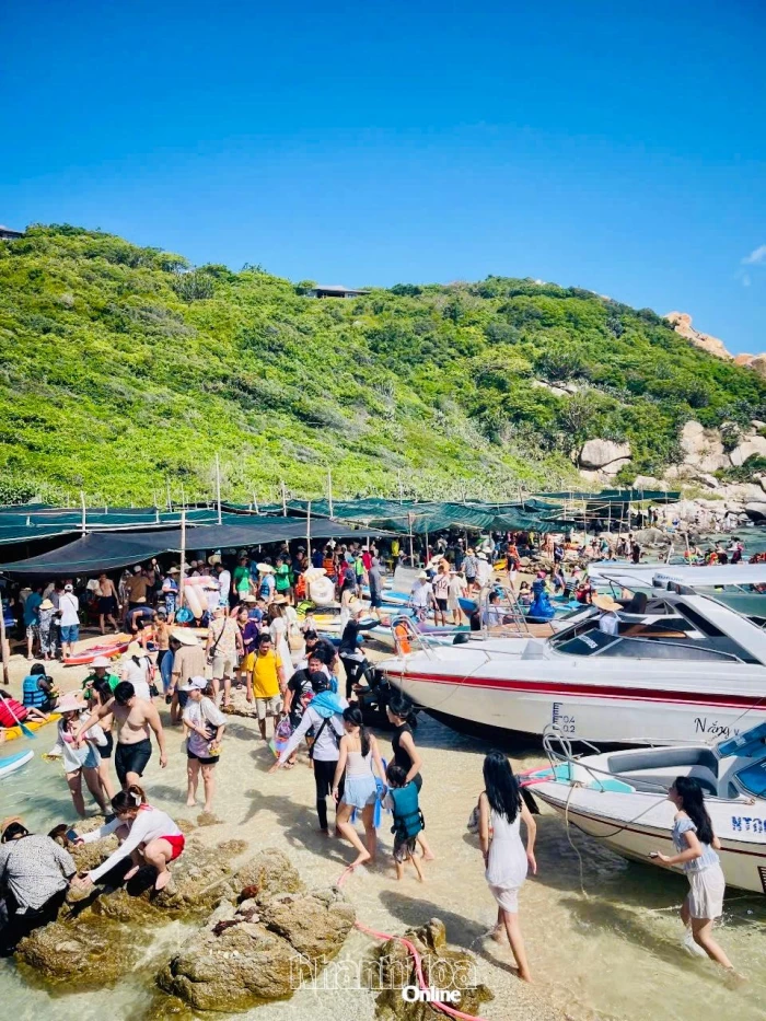 Vĩnh Hy vào mùa cao điểm du lịch