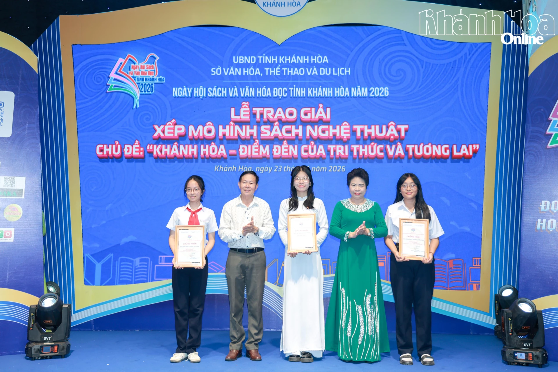 Hơn 4.500 lượt khách tham quan, trải nghiệm Ngày hội Sách và Văn hóa đọc