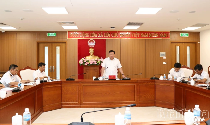 Quyết liệt xử lý các vấn đề còn tồn tại trong nuôi trồng thủy sản trên vịnh Cam Ranh