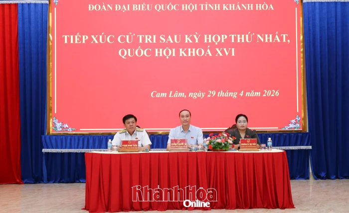 Đại biểu Quốc hội tỉnh Khánh Hòa tiếp xúc cử tri xã Cam Lâm