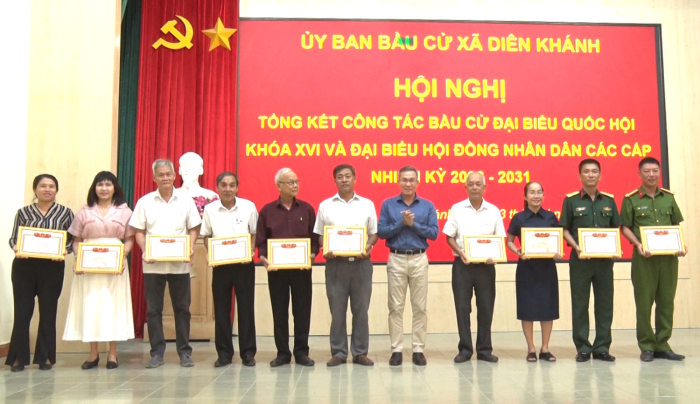 Xã Diên Khánh tổng kết công tác bầu cử 