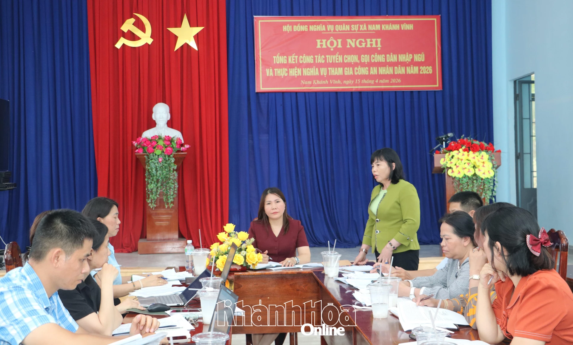 Lãnh đạo xã Nam Khánh Vĩnh phát biểu