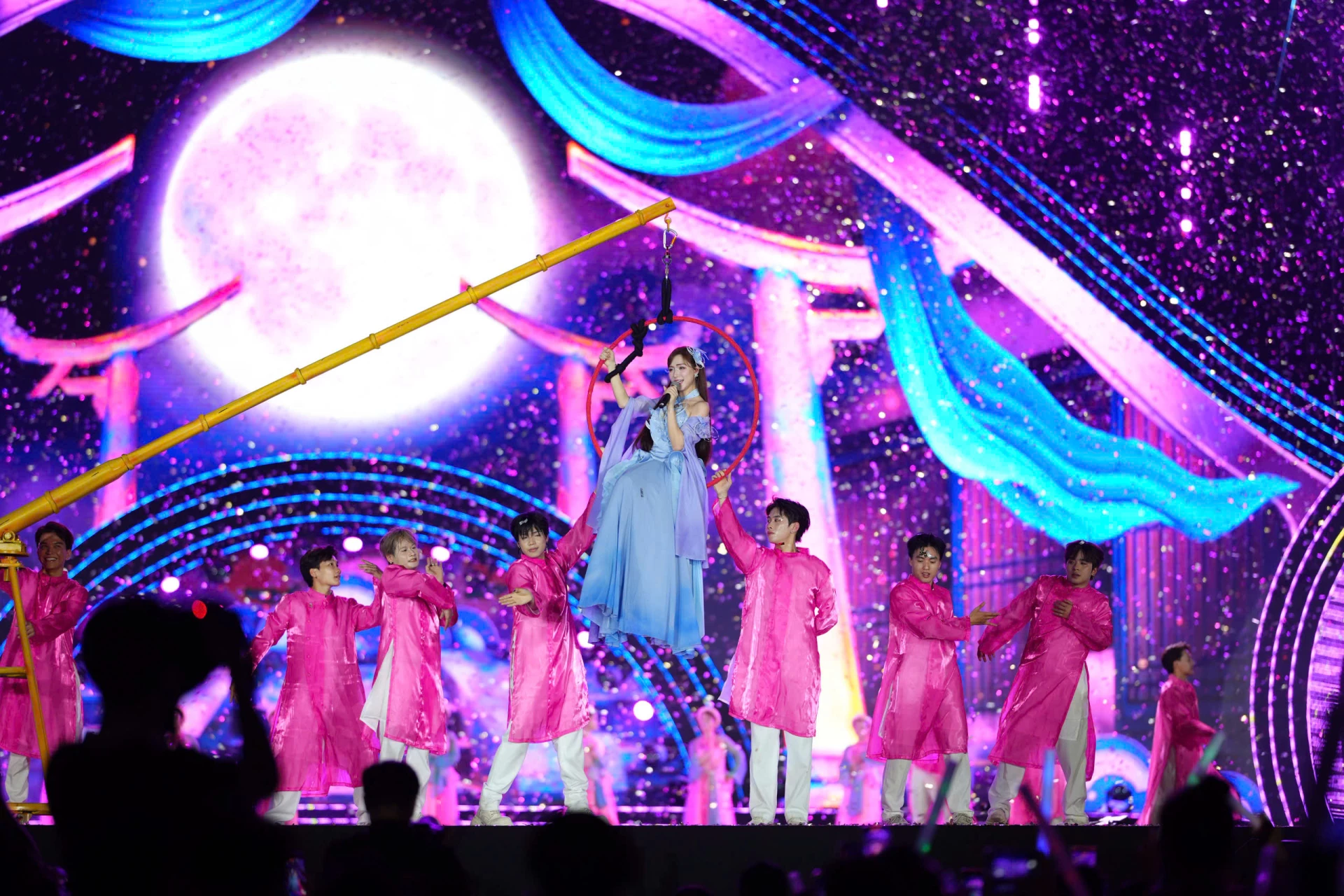 Khai mạc Liên hoan Phát thanh toàn quốc lần thứ XVII và chương trình nghệ thuật “Thanh âm kỷ nguyên mới”