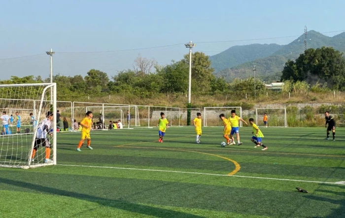 Khai mạc Giải bóng đá U11 phường Cam Ranh mở rộng 2026