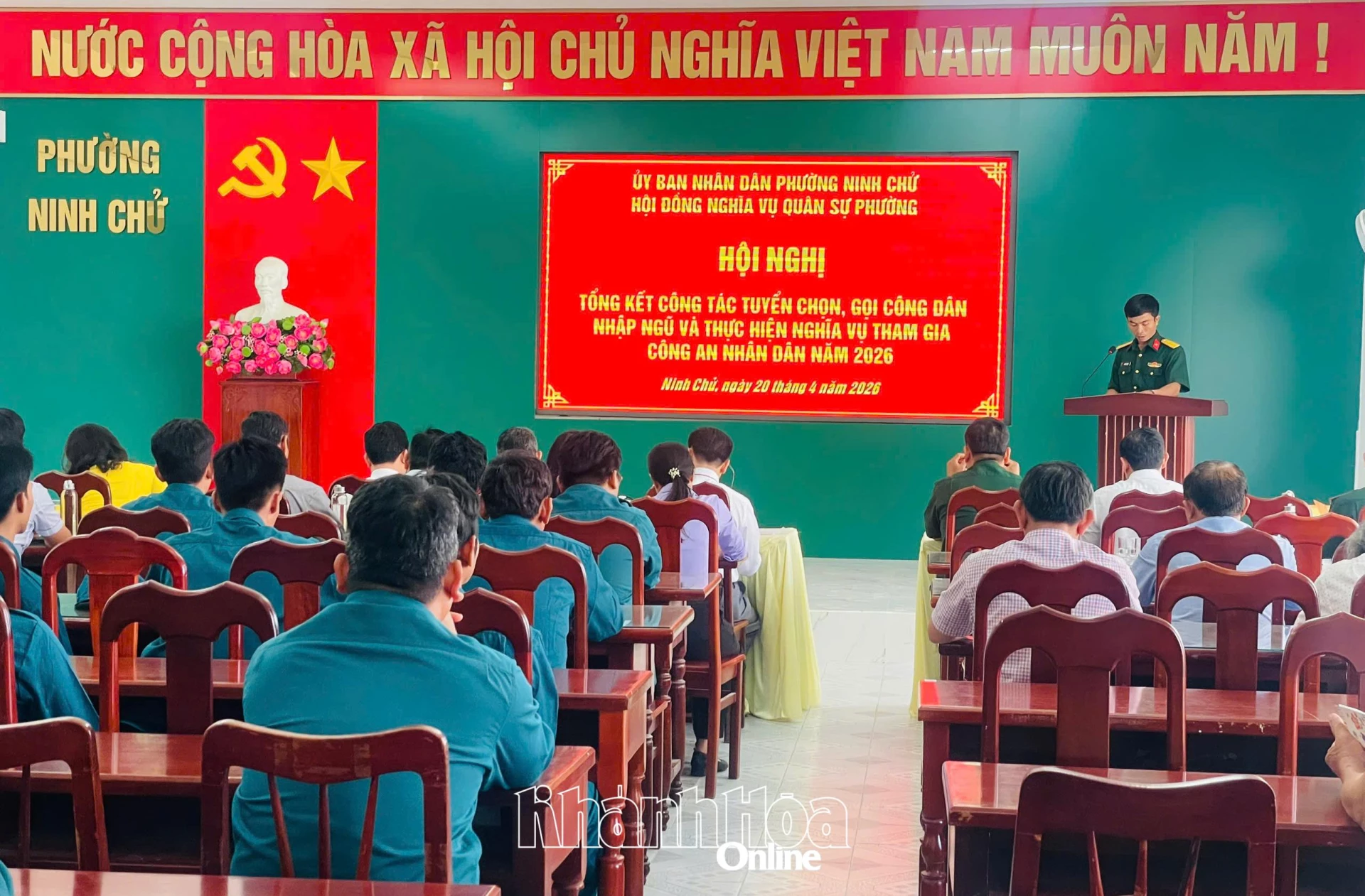 Quang cảnh hội nghị.