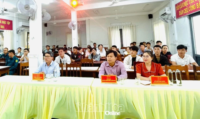 Trung tâm Chính trị phường Ninh Chử bế giảng lớp bồi dưỡng nhận thức về Đảng