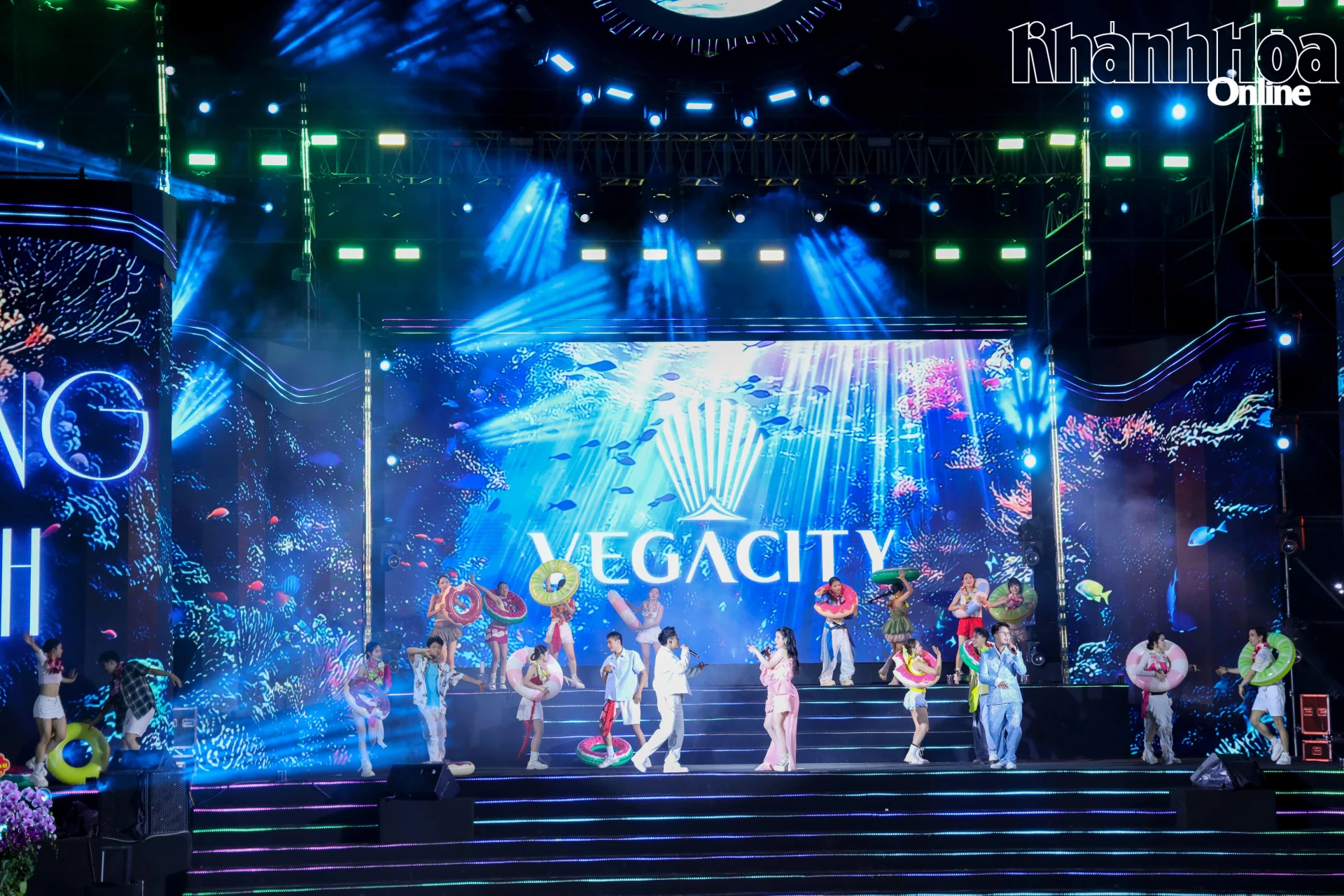 Tiết mục sóng Tình.