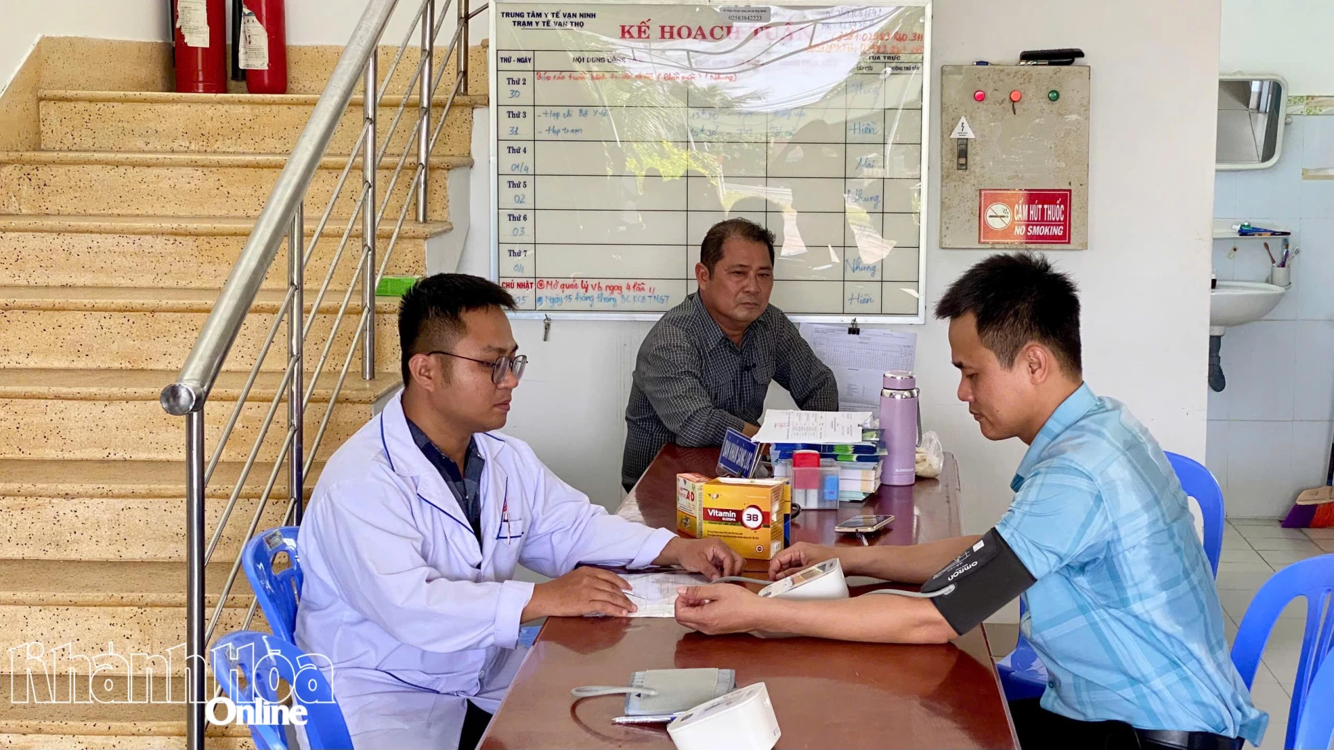 Khám sàng lọc miễn phí cho người dân.