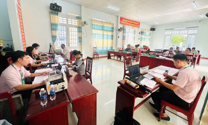 Phòng giao dịch Ngân hàng Chính sách xã hội Cam Ranh giải ngân 2,2 tỷ đồng vốn vay giải quyết việc làm