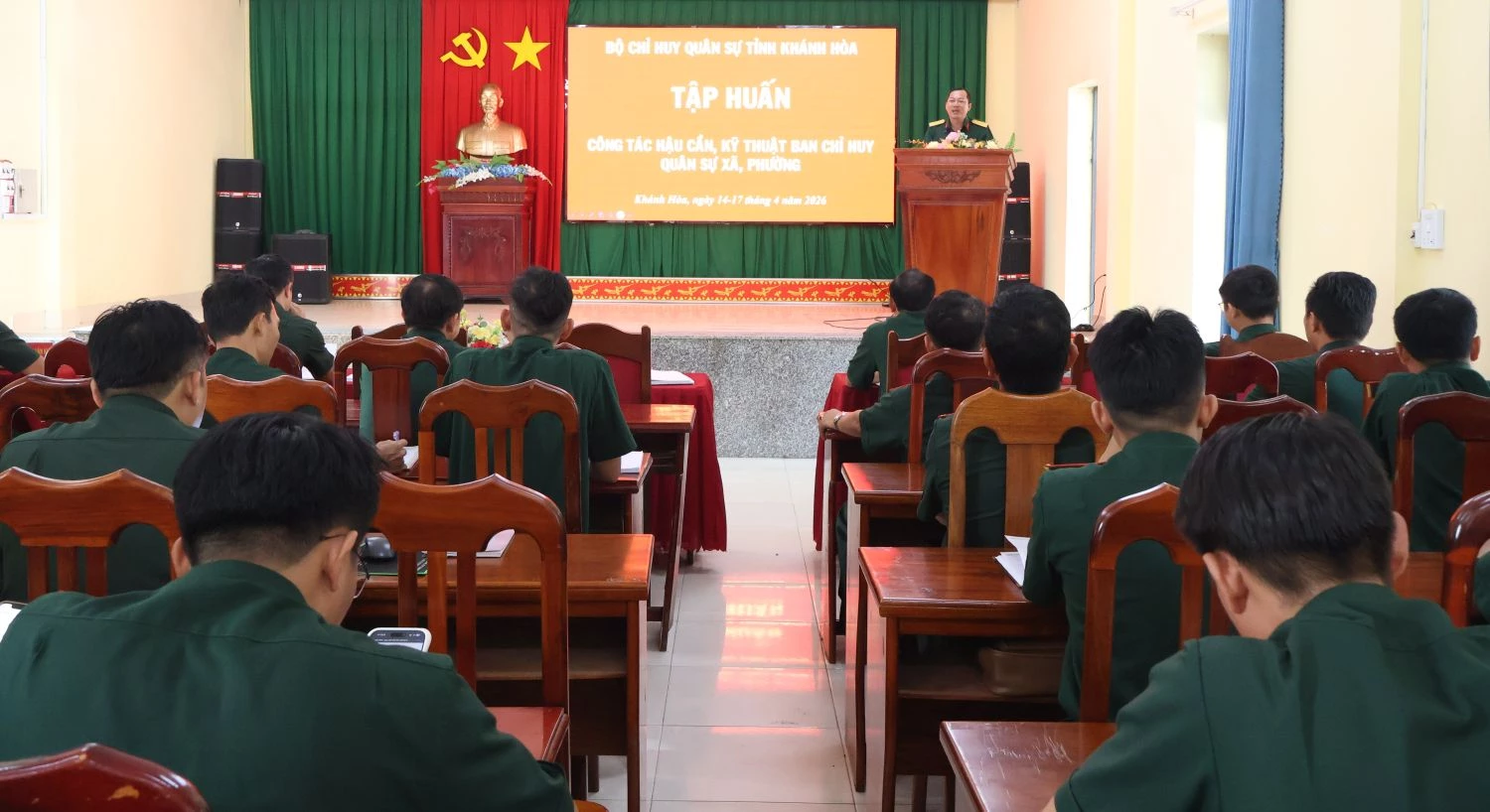 Quang cảnh lớp tập huấn.