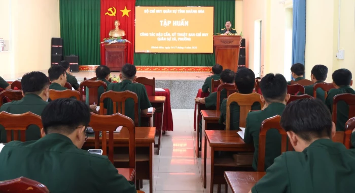 Tập huấn công tác đảm bảo hậu cần, kỹ thuật Ban Chỉ huy Quân sự xã, phường 