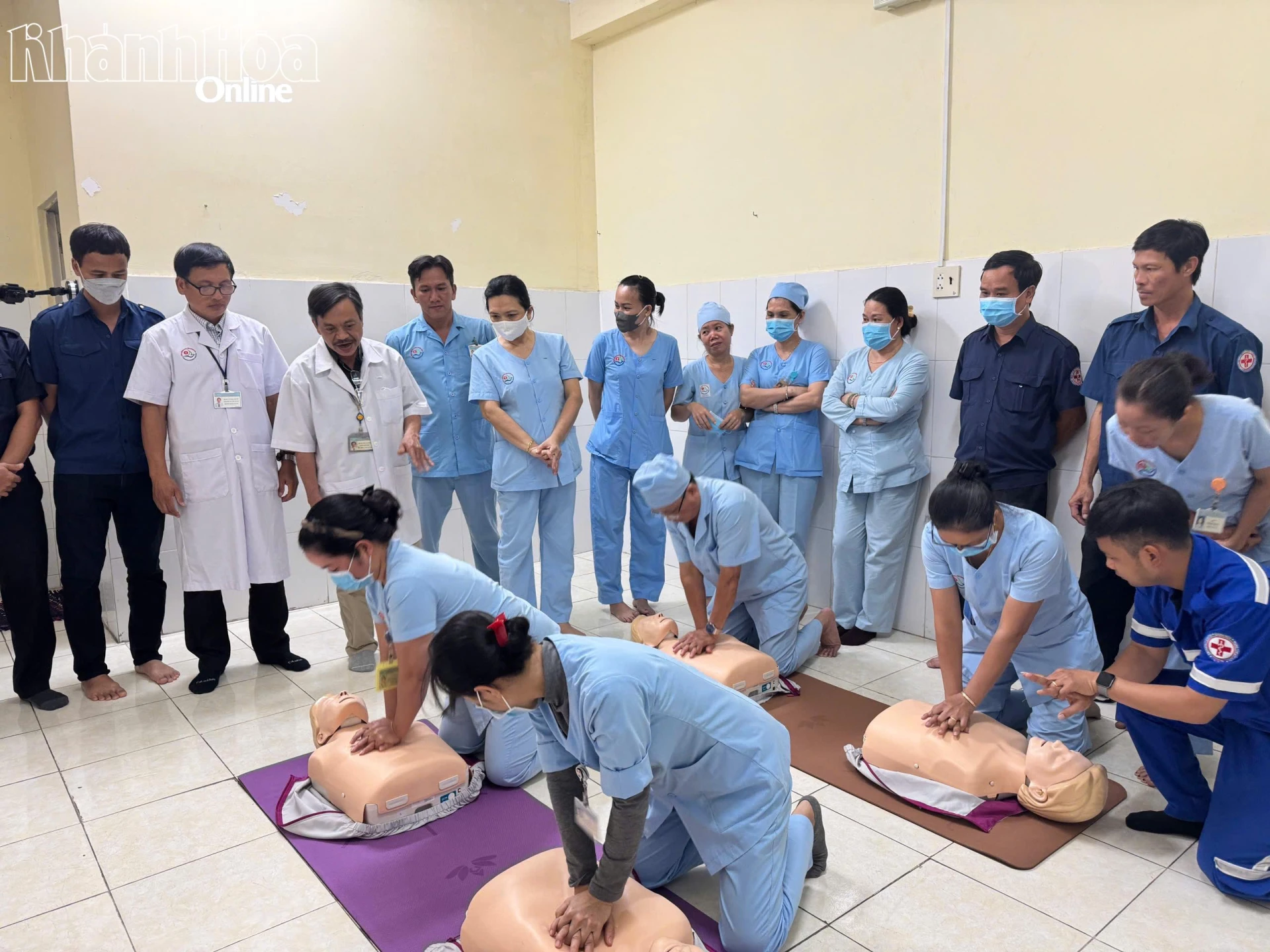 Tập huấn cấp cứu hồi sinh tim phổi cơ bản cho bệnh nhân ngưng tim, ngừng thở