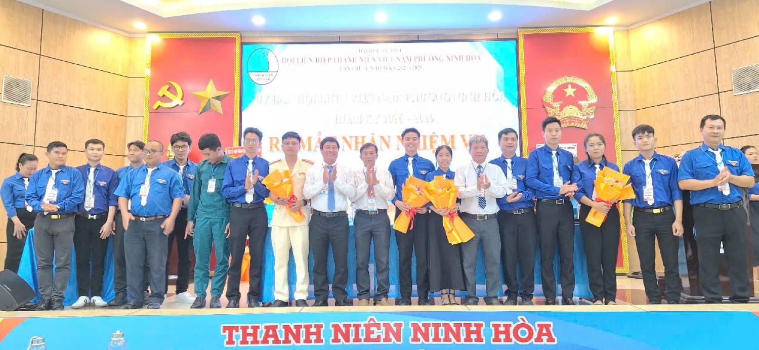 Ủy ban Hội Liên hiệp Thanh niên Việt Nam phường Ninh Hòa khóa I, nhiệm kỳ 2026 - 2029 ra mắt đại hội.