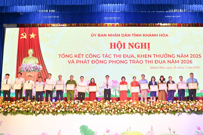 Hoàn thiện pháp luật để thi đua, khen thưởng thực chất, kịp thời