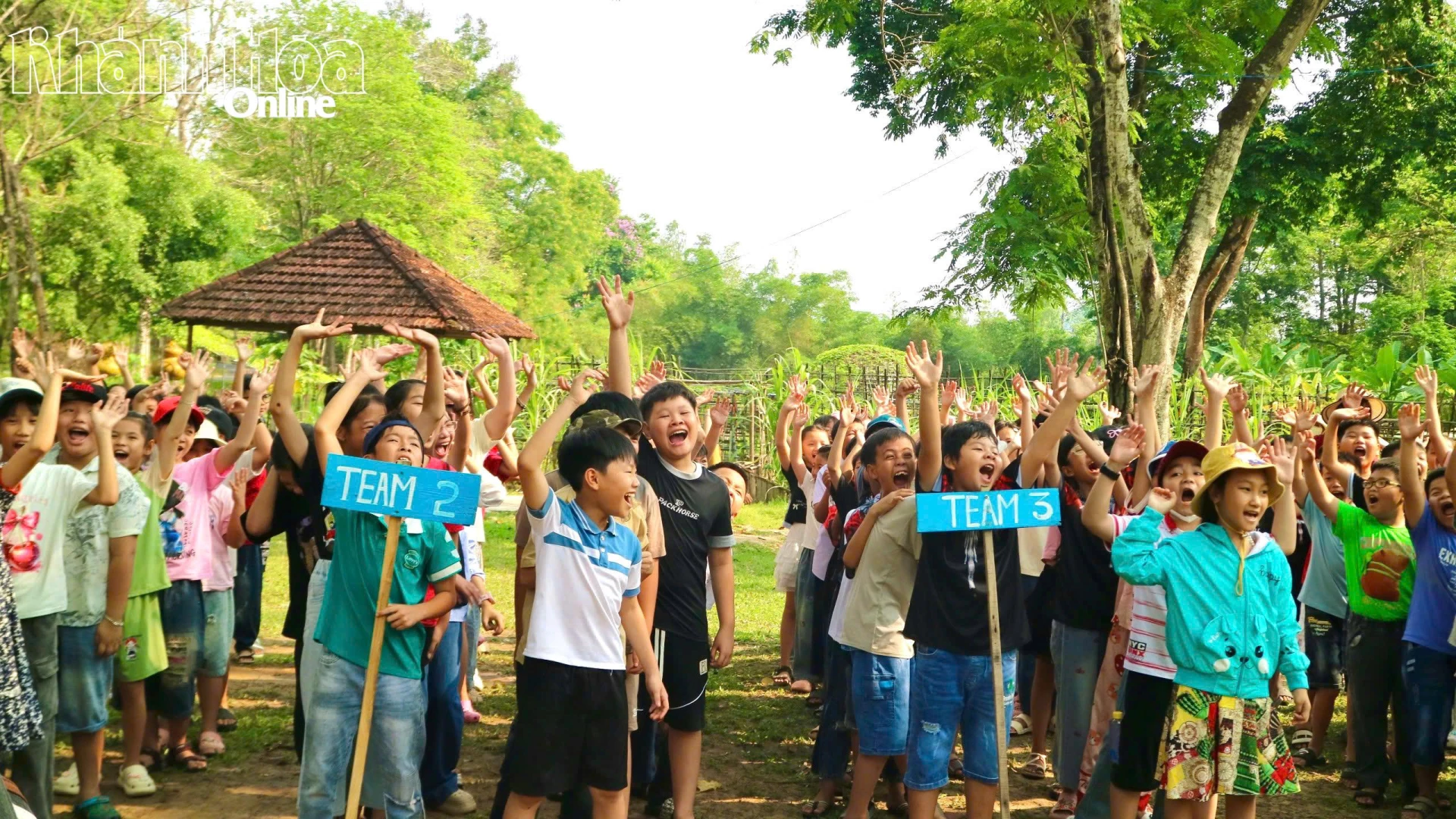 Học sinh hào hứng khi tham gia các hoạt động trải nghiệm sống động 