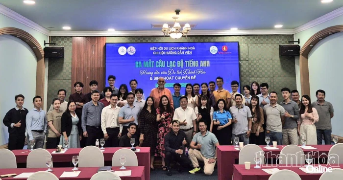 Ra mắt Câu lạc bộ Tiếng Anh hướng dẫn viên du lịch Khánh Hòa