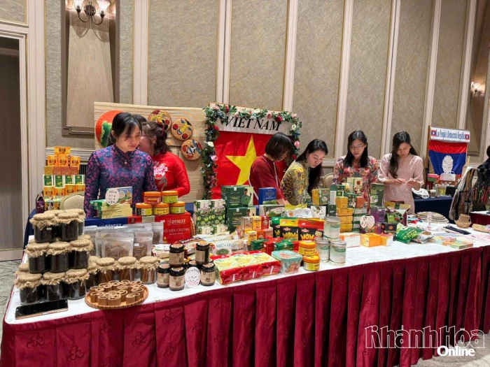 Nhiều sản phẩm Khánh Hòa được giới thiệu ở Hội chợ từ thiện tại Nhật Bản