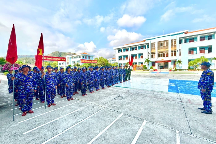 Tuổi trẻ Trung tâm Bảo đảm Kỹ thuật 719 thực hiện Ngày thứ Bảy tình nguyện