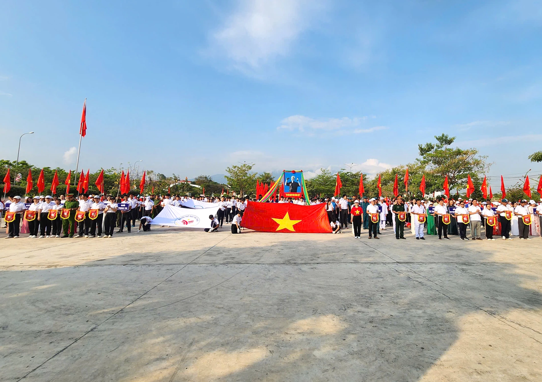 Buổi lễ khai mạc Đại hội Thể dục thể thao phường Hòa Thắng lần I năm 2026.