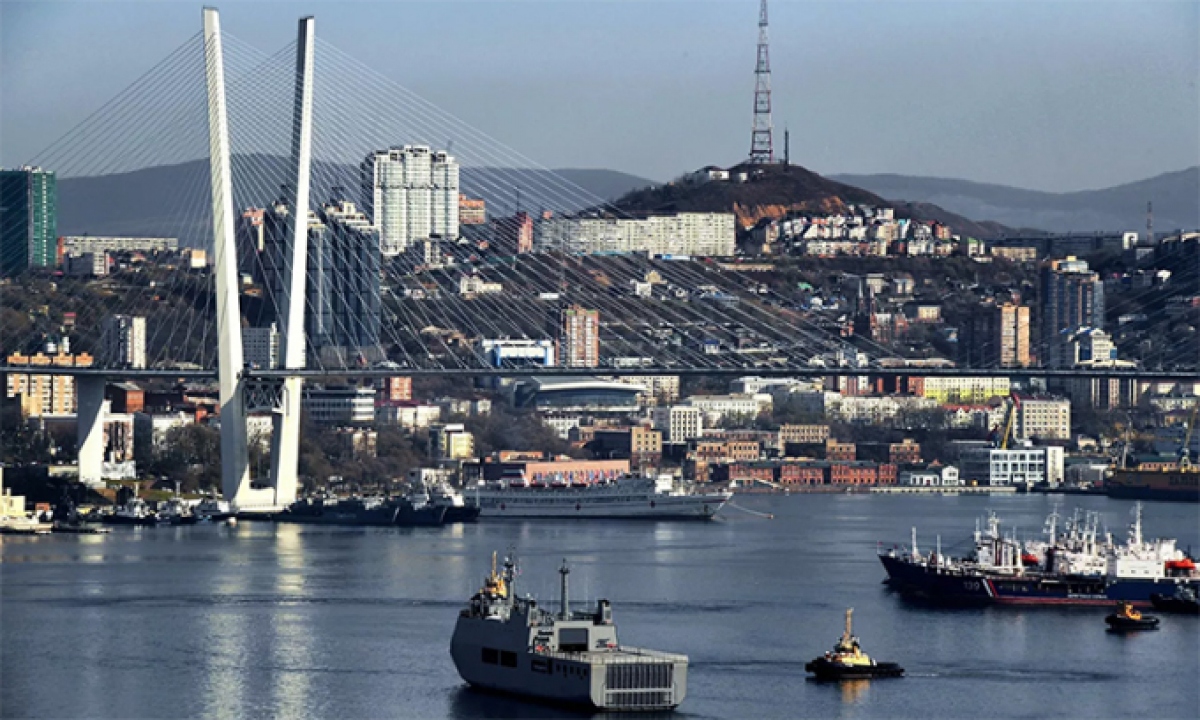 Tàu thuyền trên khu vực vịnh Zolotoi Rog, thành phố Vladivostok, Nga, tháng 2/2019. Ảnh: RIA Novosti.

