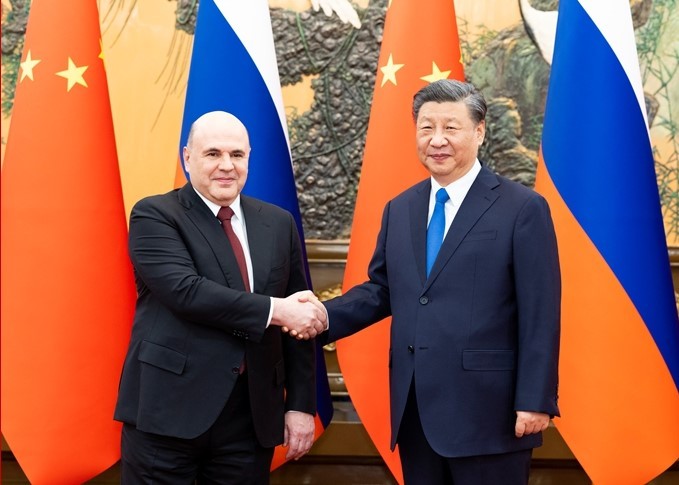 Chủ tịch Trung Quốc Tập Cận Bình tiếp Thủ tướng Nga Mikhail Mishustin. (Ảnh: Tân Hoa Xã)

