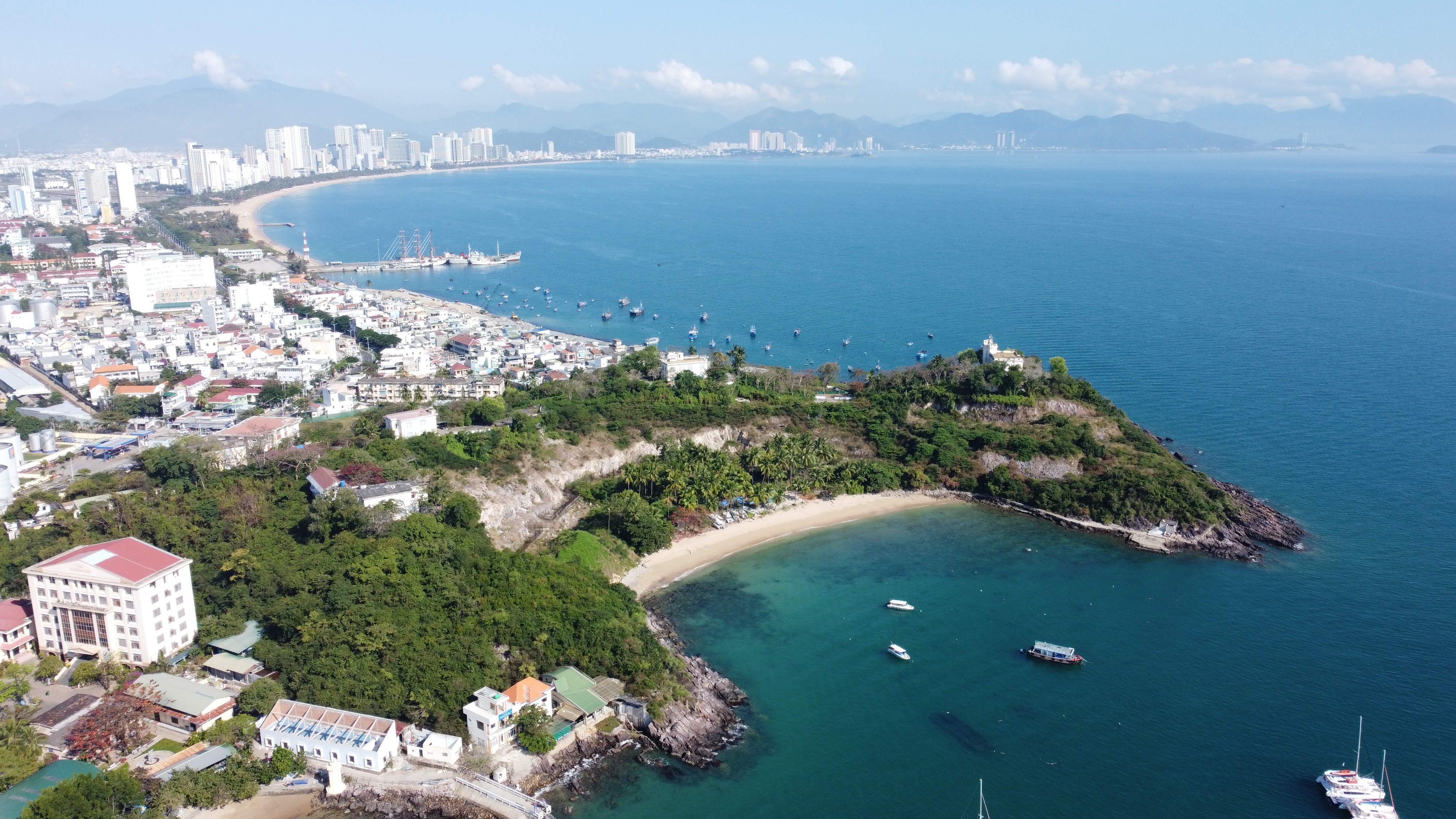 Thu hồi 5 căn biệt thự cổ tại di tích lầu Bảo Đại