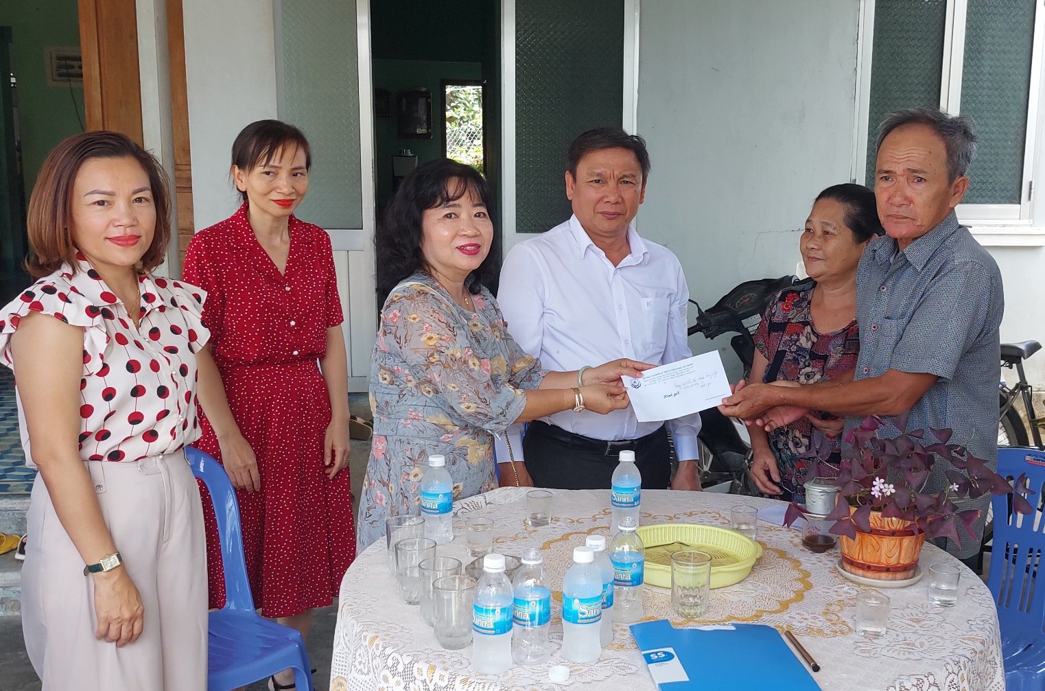 Thăm hỏi 3 gia đình nạn nhân tử vong do bị tai nạn lao động