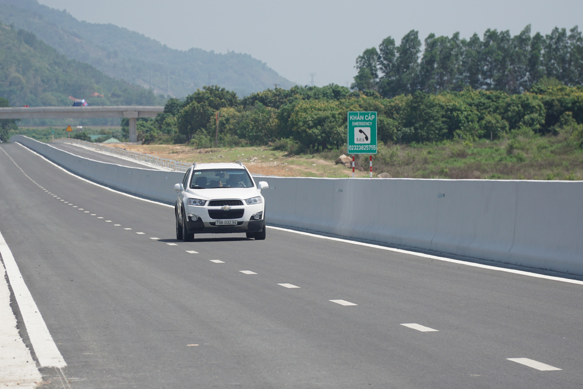 Tuyến cao tốc Nha Trang - Cam Lâm có chiều dài hơn 49km đi qua địa bàn huyện Diên Khánh, Cam Lâm và TP. Cam Ranh chính thức được thông xe vào sáng 19-5.