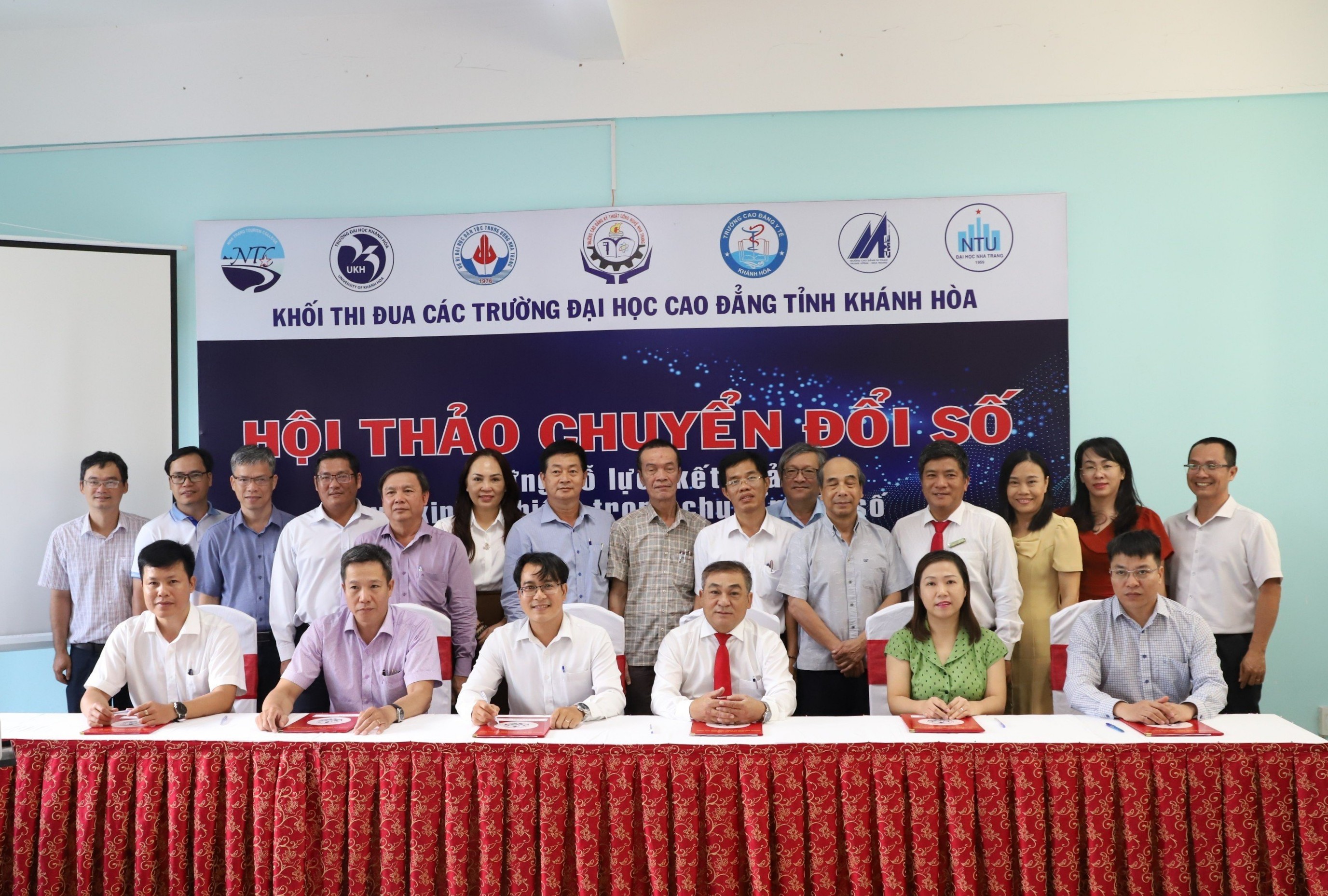 Khối thi đua các trường đại học, cao đẳng tỉnh Khánh Hòa: Tổ chức hội thảo về chuyển đổi số