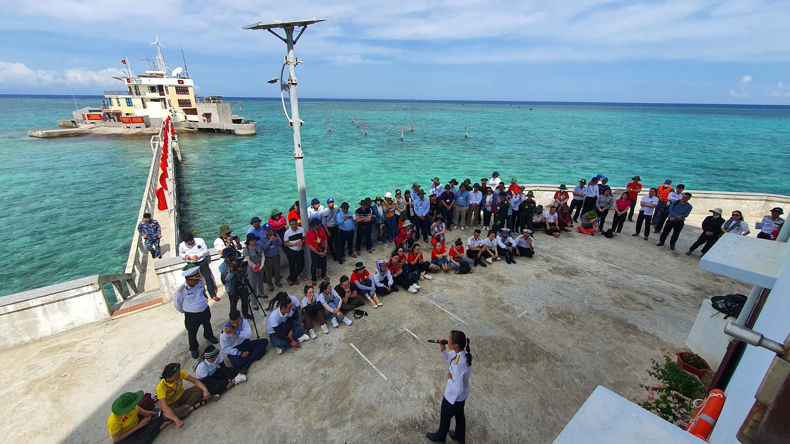 Đến với Trường Sa thân yêu