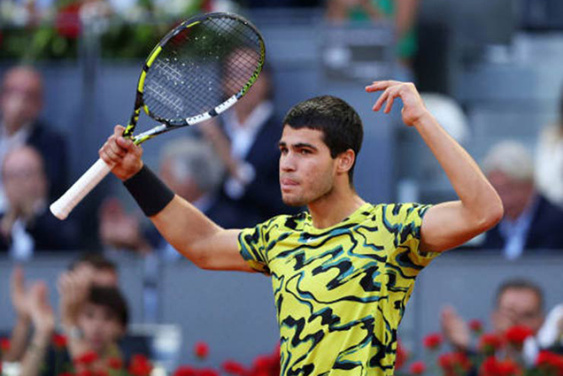 Madrid Open: Alcaraz bảo vệ thành công chức vô địch và trở lại vị trí số một thế giới