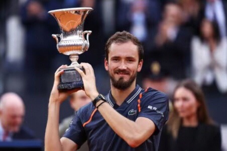 Medvedev lần đầu tiên vô địch tại  Rome Masters