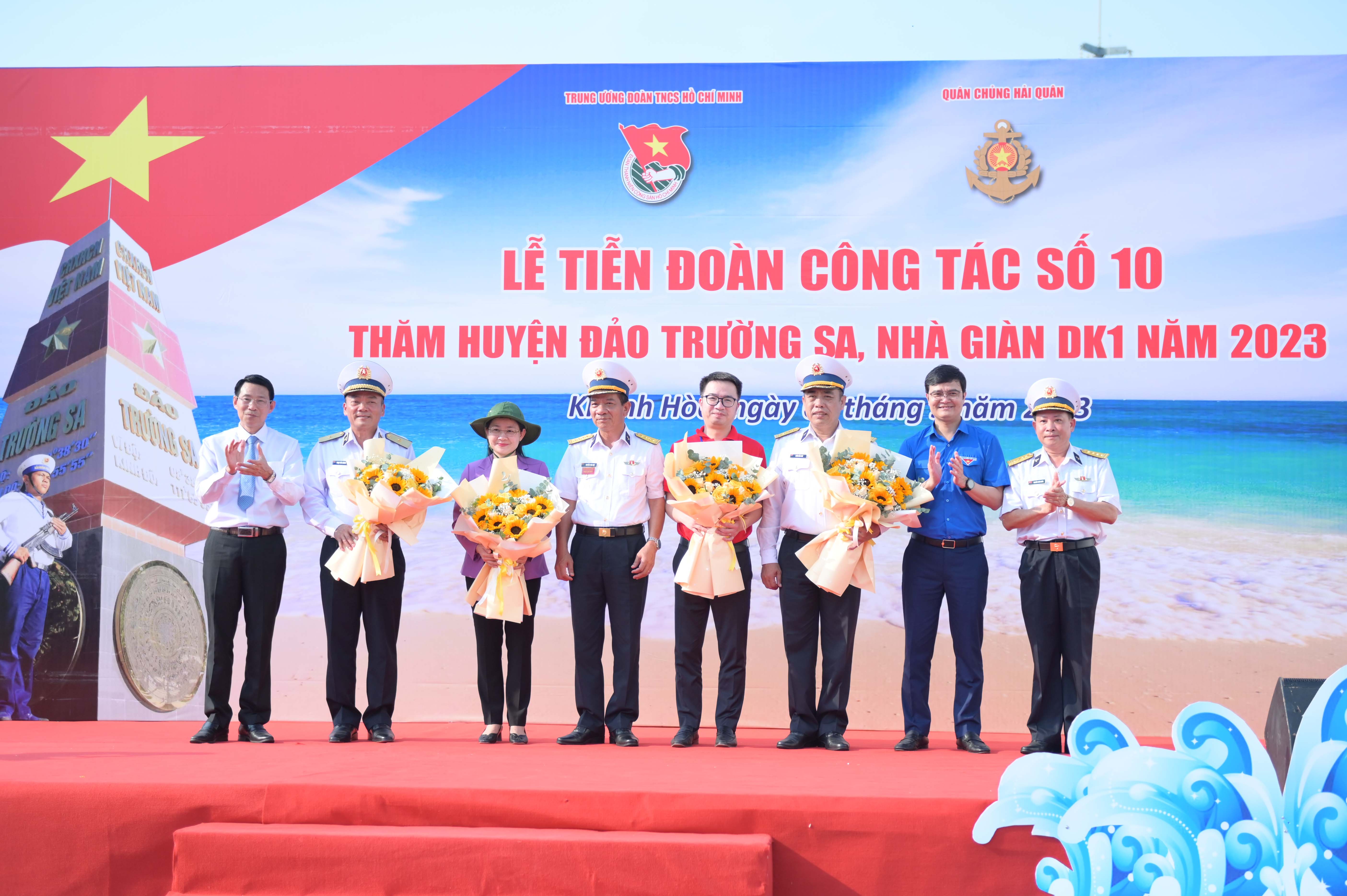 Lễ tiễn đoàn “Hành trình tuổi trẻ vì biển đảo quê hương” năm 2023