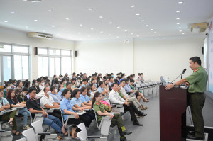 Trường Đại học Tôn Đức Thắng - Phân hiệu Khánh Hòa: Tuyên truyền pháp luật cho gần 200 đoàn viên, thanh niên, cán bộ, giảng viên