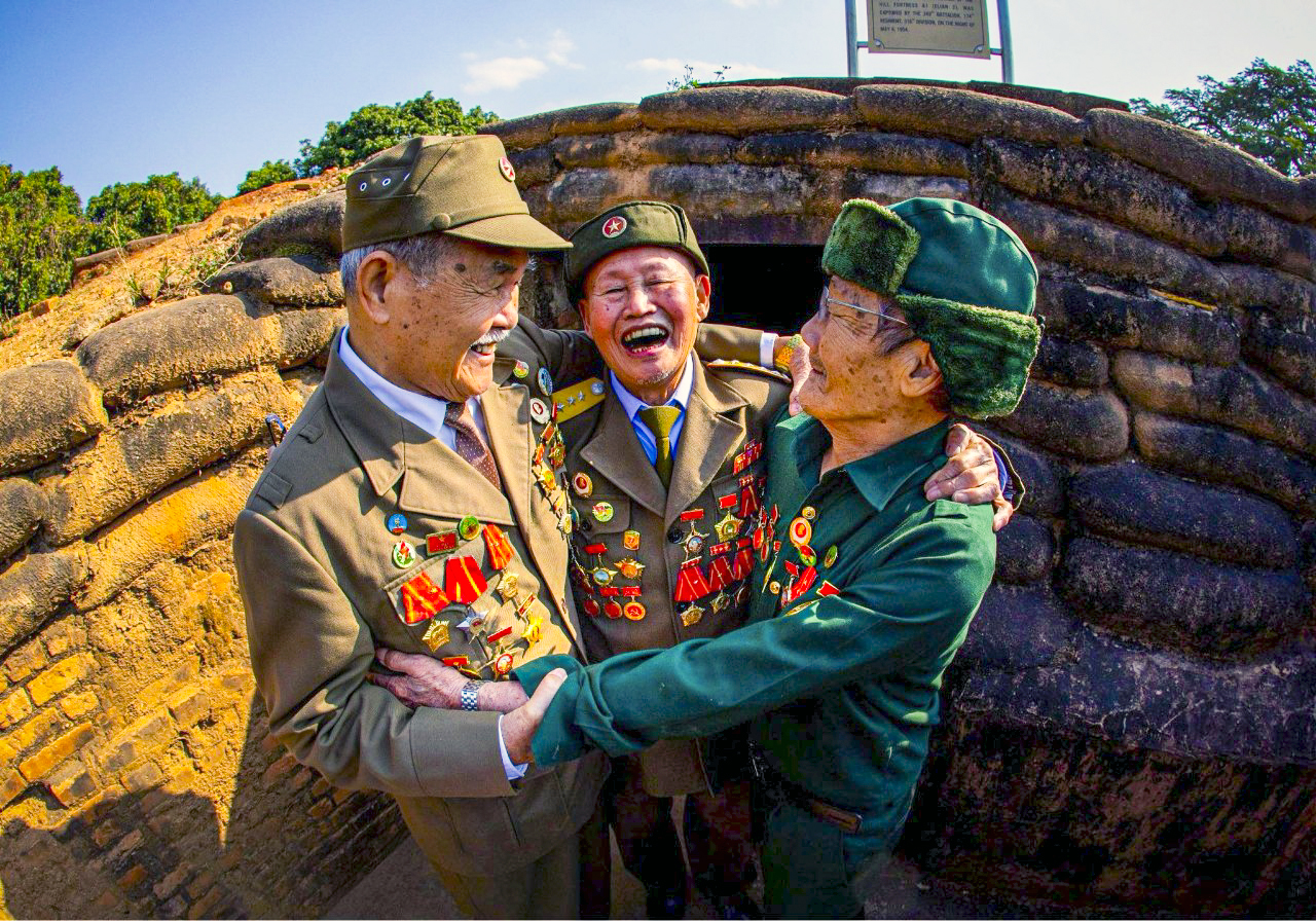Hào hùng trang sử Điện Biên