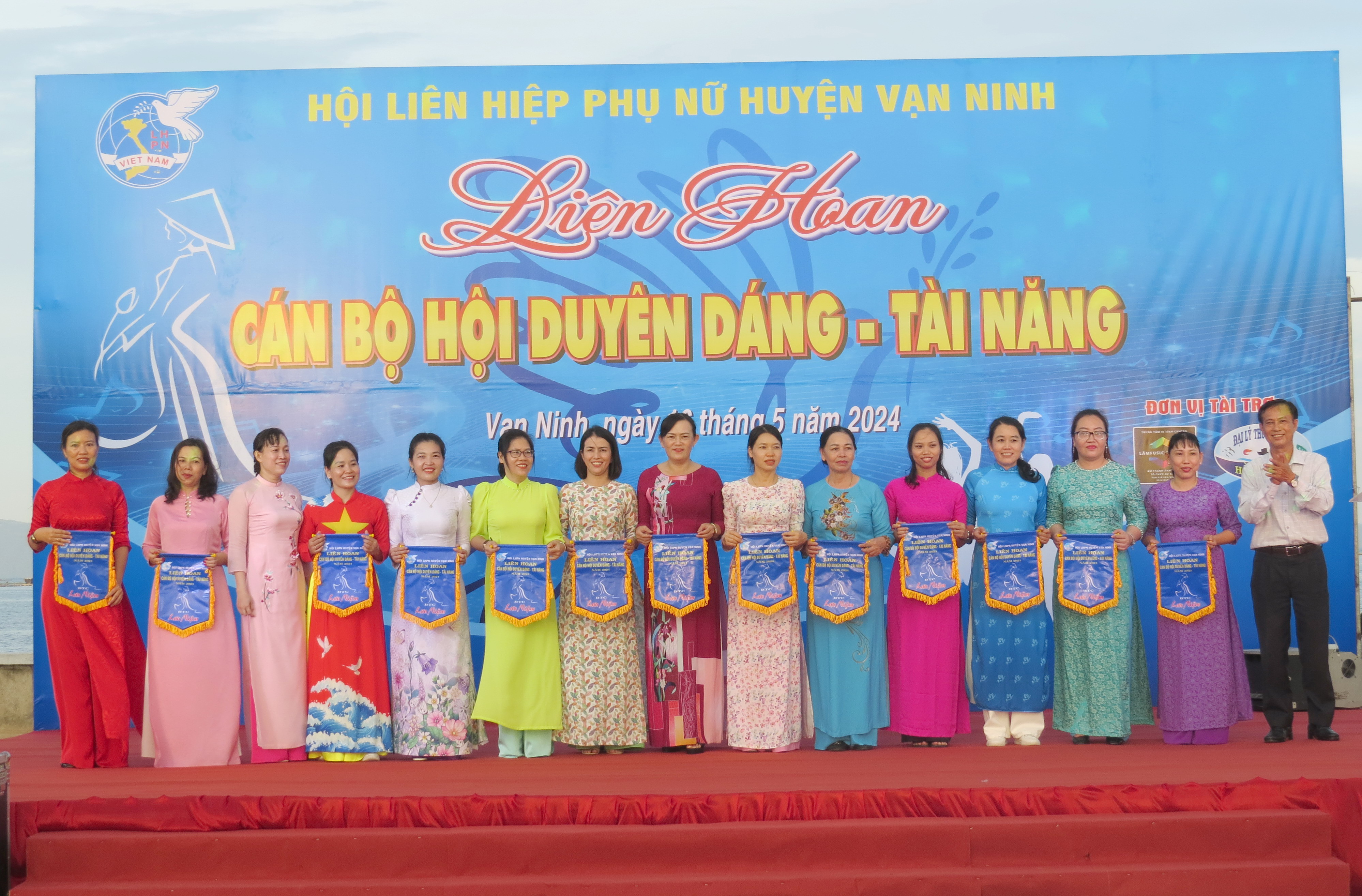 Hội Liên hiệp Phụ nữ huyện Vạn Ninh:: Liên hoan “Cán bộ hội duyên dáng - tài năng” năm 2024