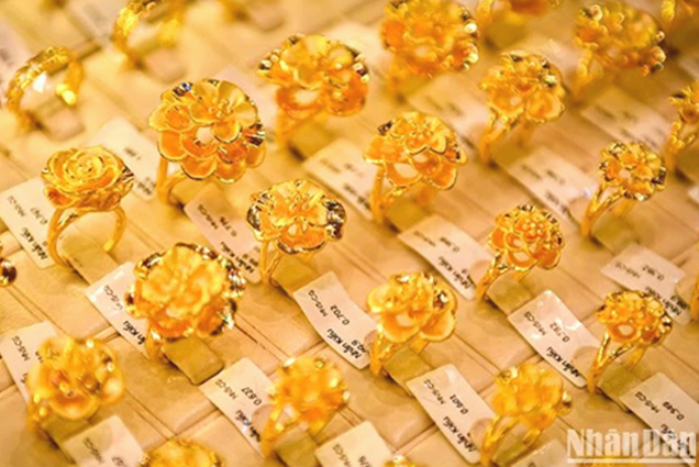 Giá vàng ngày 22/5 "hạ nhiệt" sau khi lập đỉnh mới